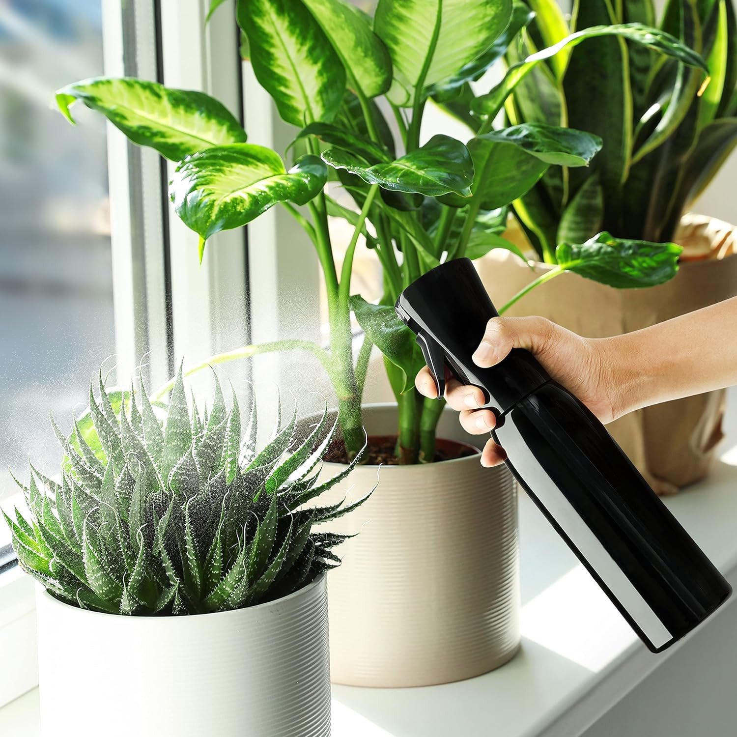 WATER SPRAY BOTTLE - Image 2